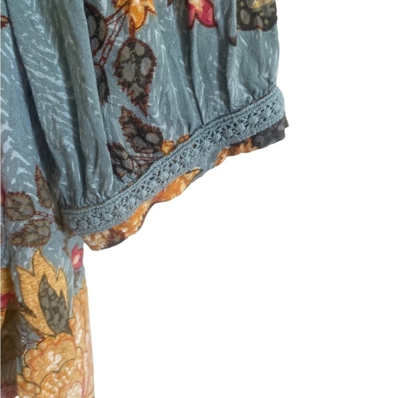 Soft Surroundings Boho‎ Floral Embellished Collar Tunic Size XS EUC Oversized - Picture 7 of 7